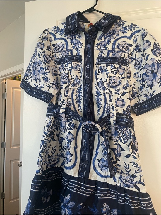 FARM Rio Dresses & Skirts - FARM Rio Blue and White Floral Button-Front Shirt Dress with Waist Tie